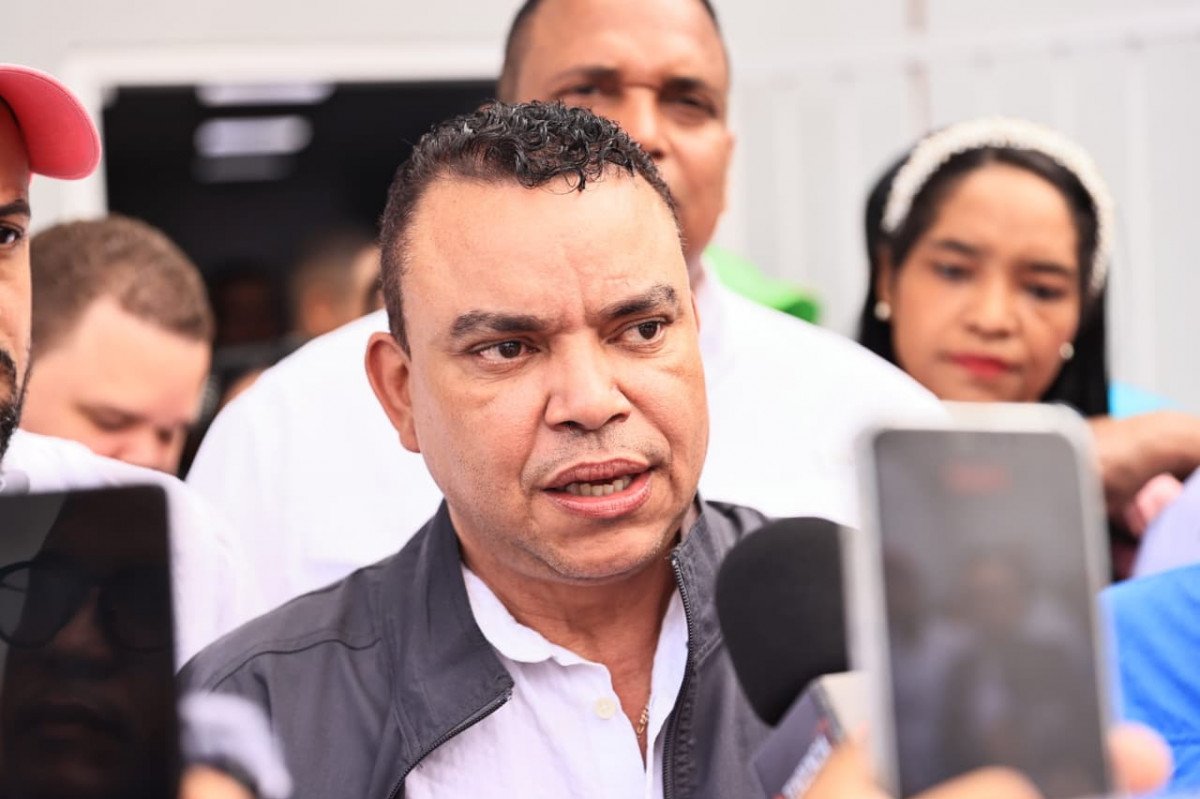 Director del SNS entrega tomografo panoramico en el Hospital Inmaculada Concepcion de Cotui 2