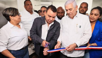 Director del SNS entrega tomógrafo panorámico en el Hospital Inmaculada Concepción de Cotuí