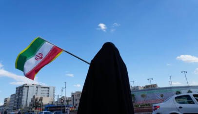 Irán lanza una nueva oleada de misiles; cuatro soldados israelíes mueren en el sur del Líbano