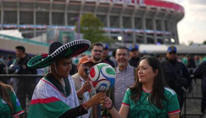 Reapertura fría y con tragedia para el estadio Azteca, sede de la inauguración mundialista