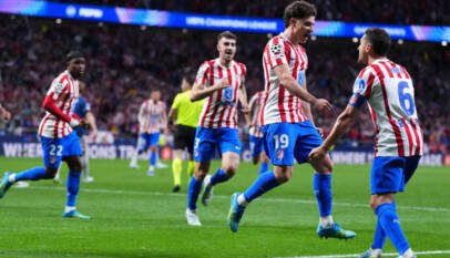 Arsenal y Atlético de Madrid empatan con dos penales en la semifinal de la Champions Arsenal y Atlético de Madrid empatan con dos penales en la semifinal de la Champions