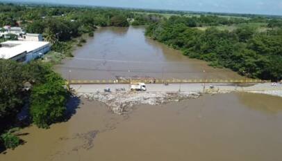 Aumenta caudal del río Yaque del Norte y provoca inundaciones en Castañuelas