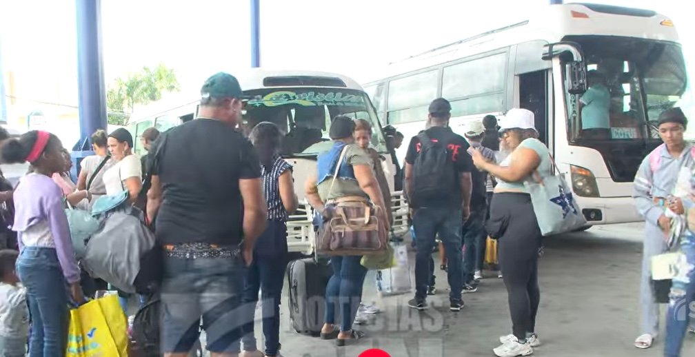 Aumento flujo pasajeros por asueto de la Semana Santa imagen