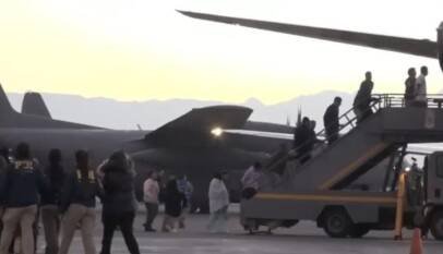 Chile: Kast deporta a los primeros 40 migrantes en situación irregular