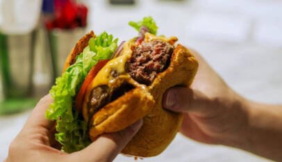 Cuidado con la carne poco hecha: “Si te preguntan el punto de la hamburguesa, deberías irte del restaurante”