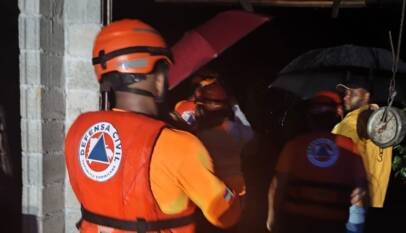 Defensa Civil coordina evacuaciones en provincias en alerta por lluvias