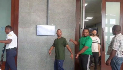 Dicta tres meses de prisión preventiva a implicados en caso de contrabando de más de 500 televisores en SDE