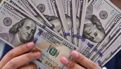 Dólar bajó 70 cts. y euro subió; eran vendidos a .18 y .70 Dólar bajó 70 cts. y euro subió; eran vendidos a .18 y .70
