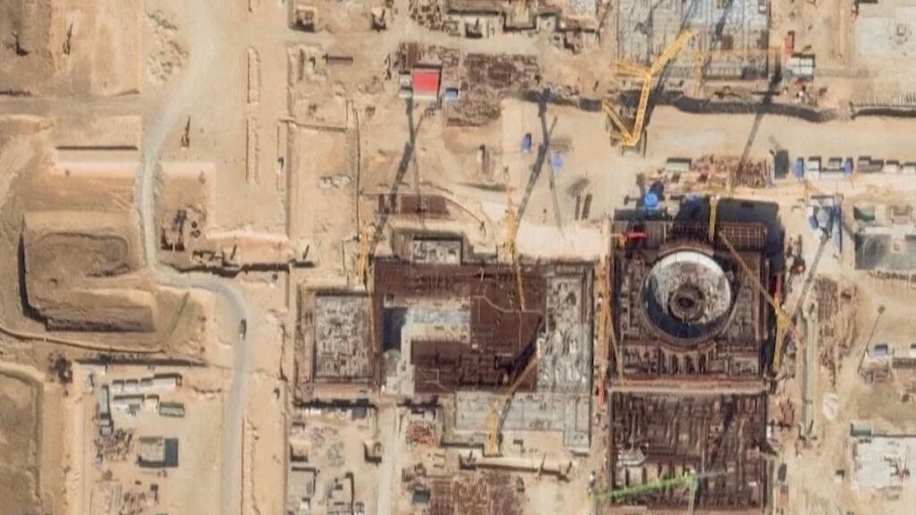 Proyectil impacta cerca de la central nuclear de Bushehr