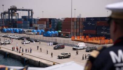 Facilitar el transporte terrestre y aprovechar nuevas rutas: el mundo busca adaptarse al bloqueo de Ormuz Facilitar el transporte terrestre y aprovechar nuevas rutas: el mundo busca adaptarse al bloqueo de Ormuz
