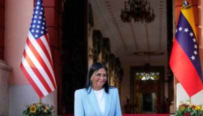 Fuera de la lista roja: EE. UU. levanta las sanciones contra Delcy Rodríguez