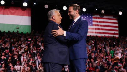 Hungría: al mediodía récord de participación en las elecciones que amenazan el poder de Orbán