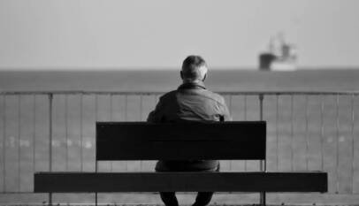 La soledad afecta a la pérdida de memoria, pero no acelera su deterioro progresivo