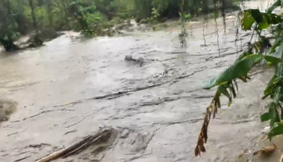 Lluvias provocan inundaciones y deslizamientos en comunidades de Puerto Plata Lluvias provocan inundaciones y deslizamientos en comunidades de Puerto Plata