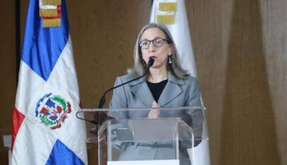 Luis Miguel De Camps encabeza encuentro con directores regionales y distritales para impulsar preparativos del inicio del año escolar 2026-2027