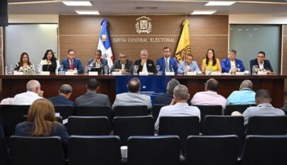 Mesa técnica de la JCE trata avances de cedulación a nivel local y en el exterior con organizaciones políticas