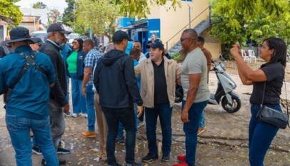 Ministro Paliza visita zonas afectadas por lluvias en Puerto Plata; afirma Gobierno buscará soluciones permanentes
