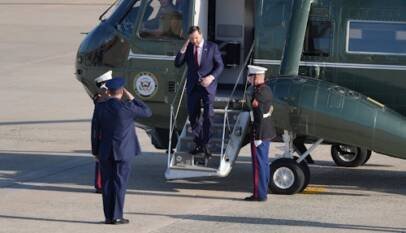 «No se burle de nosotros», advierte Vance a Irán al partir hacia Pakistán para negociaciones