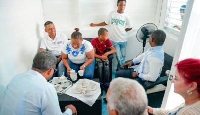 Propeep cumple sueño de un hogar digno a una humilde familia de Los Guandules en el Distrito Nacional.