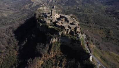Pueblos en Italia al borde de desaparecer por deslizamientos Pueblos en Italia al borde de desaparecer por deslizamientos