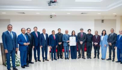 Senado rinde homenaje póstumo al cineasta René Fortunato por su legado histórico y cultural