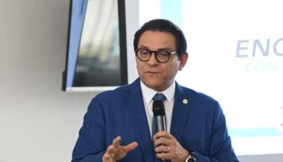 Senador Rivera resalta valor de prensa escrita en encuentro con periodistas y representantes gremiales Senador Rivera resalta valor de prensa escrita en encuentro con periodistas y representantes gremiales