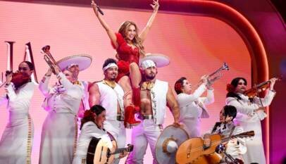 Thalia recibe premio Icon con mariachi en Women in Music 2026: ‘Se trata de abrir puertas para que otros puedan cruzarlas’