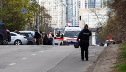 Tiroteo en Kiev deja al menos cinco muertos; atacante fue abatido por la policí Tiroteo en Kiev deja al menos cinco muertos; atacante fue abatido por la policí
