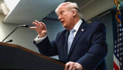 «Todo el país puede acabarse en una noche y esa noche puede ser mañana»: Trump a Irán