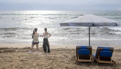 Un terremoto de magnitud 7,4 sacude las costas de Indonesia y genera alerta de tsunami