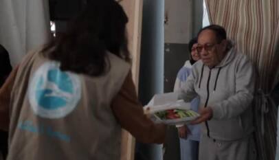 Voluntarios se organizan para ayudar a desplazados en Líbano mientras se desbordan las instituciones Voluntarios se organizan para ayudar a desplazados en Líbano mientras se desbordan las instituciones
