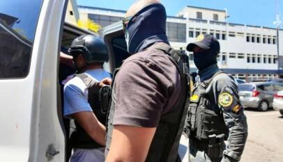 Arrestan a ocho personas vinculadas al decomiso de 1.7 toneladas de cocaína en costas de Pedernales