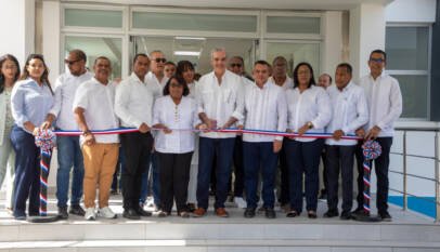 Barahona estrena un centro clave para una región que durante años reclamó atención especializada Barahona estrena un centro clave para una región que durante años reclamó atención especializada