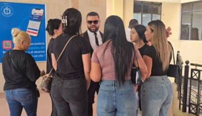 Colombianas rescatadas en operativo en Sajoma aseguran estuvieron “voluntariamente” en villa y niegan trata de personas