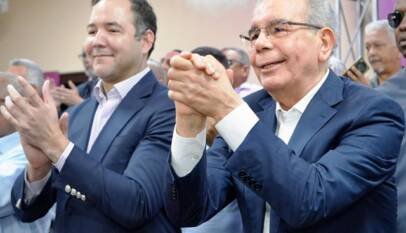 Danilo Medina y Johnny Pujols encabezan asamblea en Cotuí Danilo Medina y Johnny Pujols encabezan asamblea en Cotuí