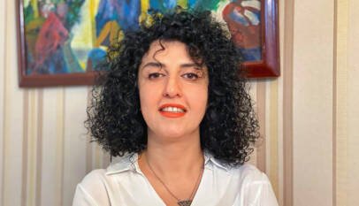 Denuncian que Narges Mohammadi, ganadora iraní del Nobel de Paz, está «entre la vida y la muerte»