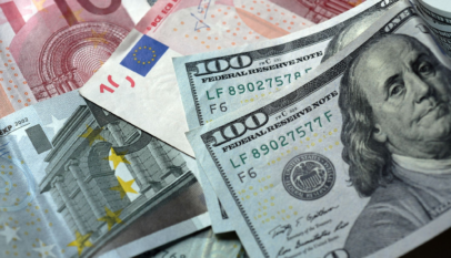 Dólar bajó 23 cts. y el euro 3; eran vendidos .71 y .73 Dólar bajó 23 cts. y el euro 3; eran vendidos .71 y .73