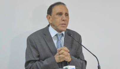 Dr. Cruz Jiminián invita a jornada de cirugías para personas con deformidades en las manos Dr. Cruz Jiminián invita a jornada de cirugías para personas con deformidades en las manos