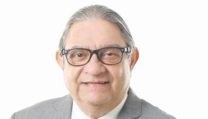 Dr. Frank Espino pone en circulación nuevo libro “La humanidad del siglo XXI. Crisis y Transformación” Dr. Frank Espino pone en circulación nuevo libro “La humanidad del siglo XXI. Crisis y Transformación”
