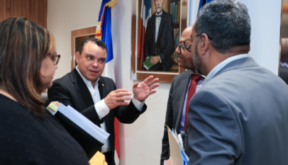 Dr. Julio Landrón reconoce crisis silenciosa: “admite escasez de psiquiatras y déficit en salud mental” Dr. Julio Landrón reconoce crisis silenciosa: “admite escasez de psiquiatras y déficit en salud mental”