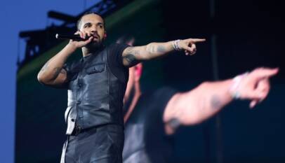 Drake hace historia en el No. 1, 2 y 3 del Billboard 200 con ‘ICEMAN’, ‘HABIBTI’ y ‘MAID OF HONOUR’ Drake hace historia en el No. 1, 2 y 3 del Billboard 200 con ‘ICEMAN’, ‘HABIBTI’ y ‘MAID OF HONOUR’