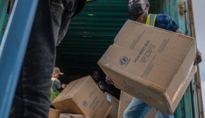 El brote de ébola se expande al sur del Congo, mientras las víctimas ascienden a 160