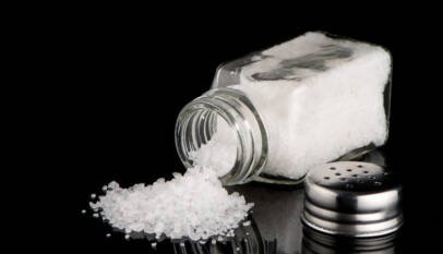 El sodio no solo se encuentra en el salero, también en alimentos no tan salados El sodio no solo se encuentra en el salero, también en alimentos no tan salados