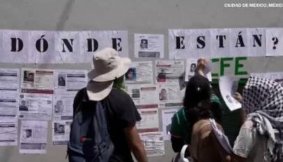 Familiares de desaparecidos irrumpen en la previa del Mundial con una protesta en Ciudad de México