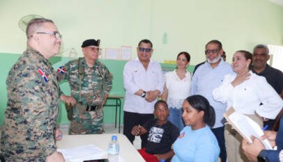 Gobierno despliega operativo social y médico para familias vulnerables en Valverde Gobierno despliega operativo social y médico para familias vulnerables en Valverde