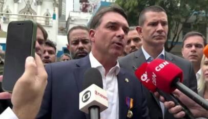 Hermanos Bolsonaro son investigados por presunta financiación de un banquero preso en película