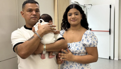Médicos en España logran una cirugía fetal inédita para salvar a un bebé con los intestinos fuera del cuerpo Médicos en España logran una cirugía fetal inédita para salvar a un bebé con los intestinos fuera del cuerpo