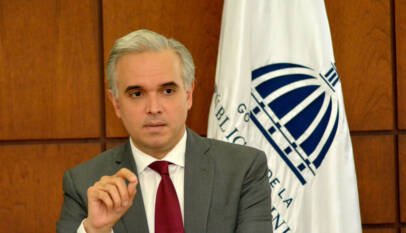 Ministro de Educación apoya decreto del Ejecutivo que crea Comisión para la Transformación Educativa