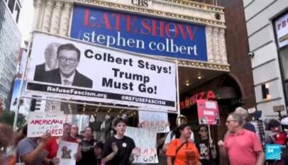 ¿Motivos financieros o presión de Trump?: Stephen Colbert sale del aire en ‘CBS’