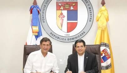 PUCMM y SAVANNA firman alianza para impulsar la industria de semiconductores en RD
